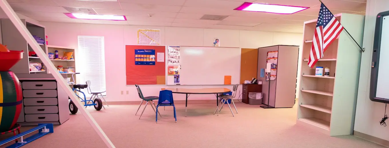 Empty classroom at Tonalea Day School