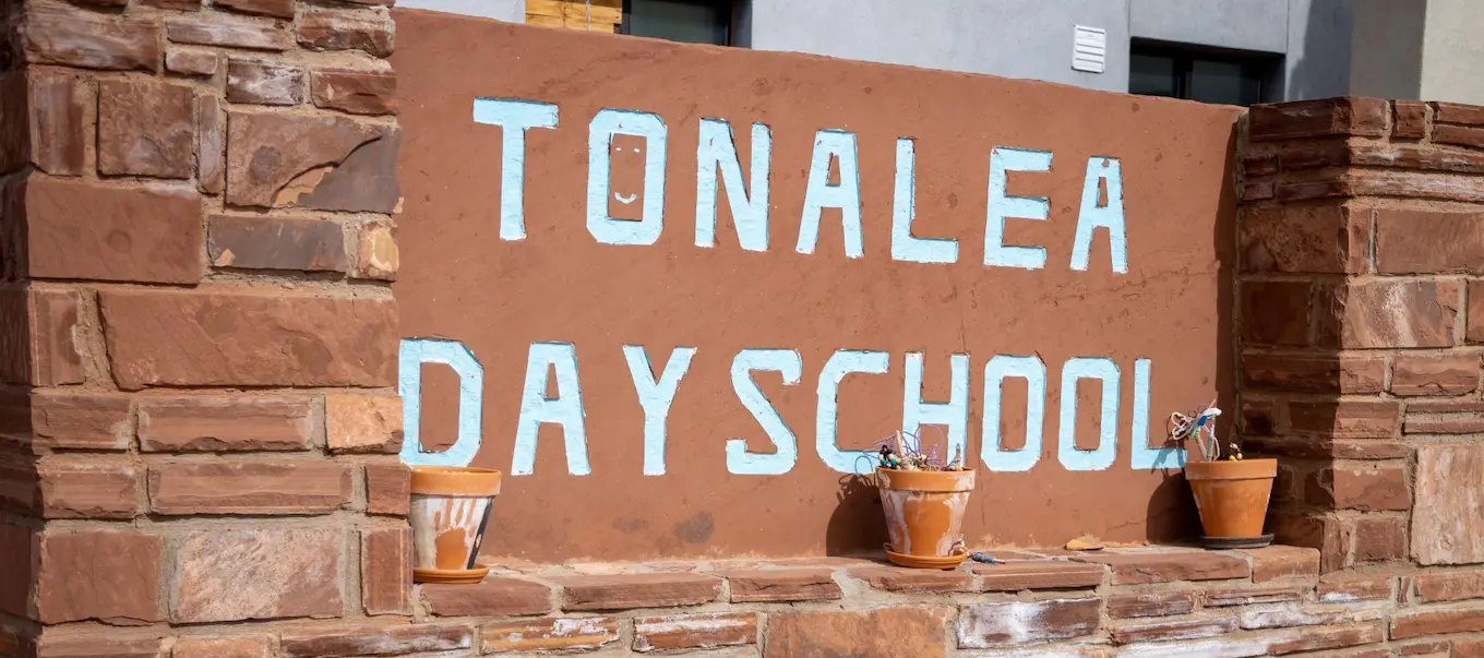 Tonalea Day School sign